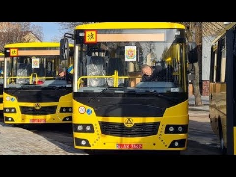 🚌 Сьогодні разом з народними депутатами України та керівниками громад передали 27 нових шкільних автобусів для учнів наших громад 🚌 Сьогодні разом з народними депутатами України та керівниками громад передали 27 нових шкільних автобусів для учнів наших громад