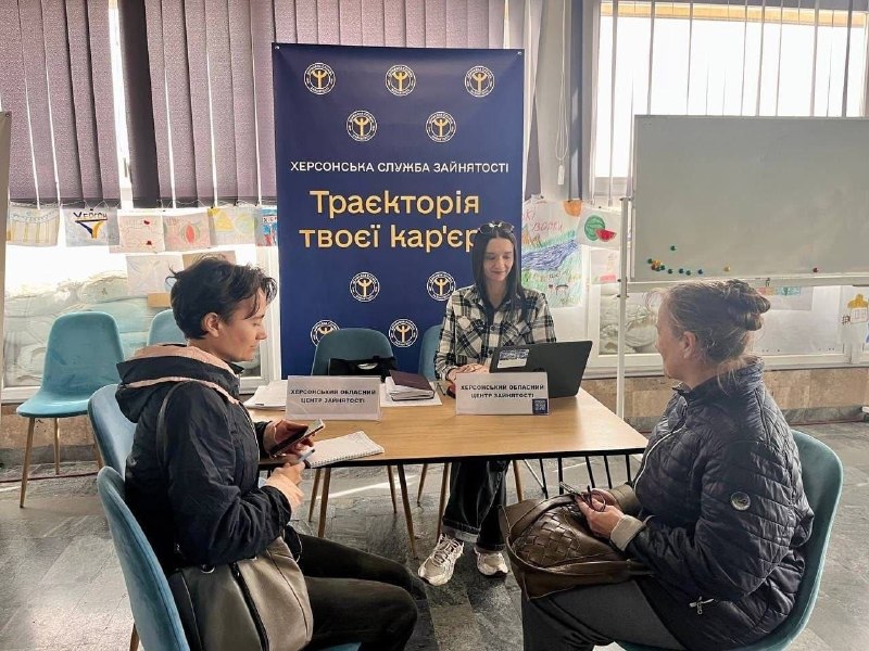 Миколаївський координаційний центр «Вільні разом» системно підтримує переселенців з Херсонщини. Миколаївський координаційний центр «Вільні разом» системно підтримує переселенців з Херсонщини.