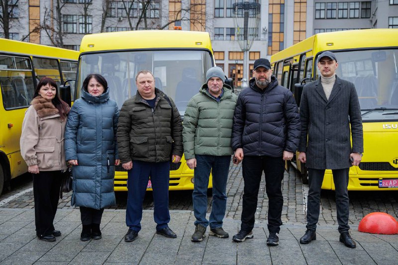 🚌 Продовжуємо забезпечувати шкільними автобусами навчальні заклади Харківщини. 🚌 Продовжуємо забезпечувати шкільними автобусами навчальні заклади Харківщини.