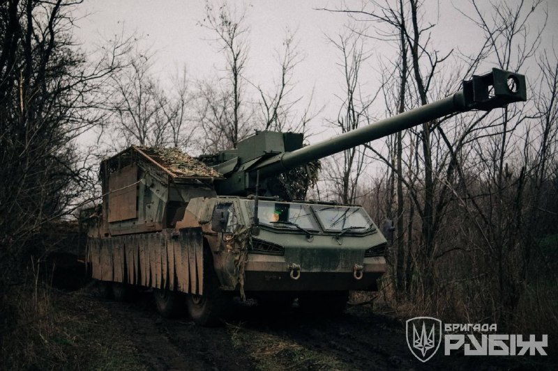 Головне на Луганщині за добу
📌Шість разів намагалися просунутися загарбники на Лиманському та Слов’янському напрямках Головне на Луганщині за добу
📌Шість разів намагалися просунутися загарбники на Лиманському та Слов’янському напрямках