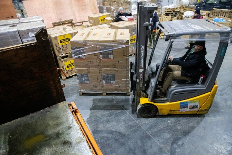 До Києва надійшла перша партія (майже 60 генераторів) від мерії та громади Варшави До Києва надійшла перша партія (майже 60 генераторів) від мерії та громади Варшави