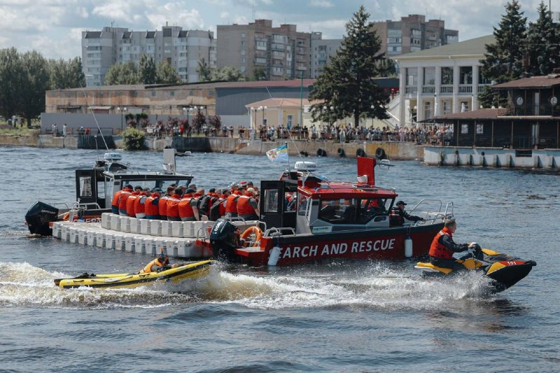 🇺🇦🚒 Міністр внутрішніх справ України Ігор Клименко та Голова ДСНС Андрій Даник відвідали практичні збори аварійно-рятувальних підрозділів 🇺🇦🚒 Міністр внутрішніх справ України Ігор Клименко та Голова ДСНС Андрій Даник відвідали практичні збори аварійно-рятувальних підрозділів