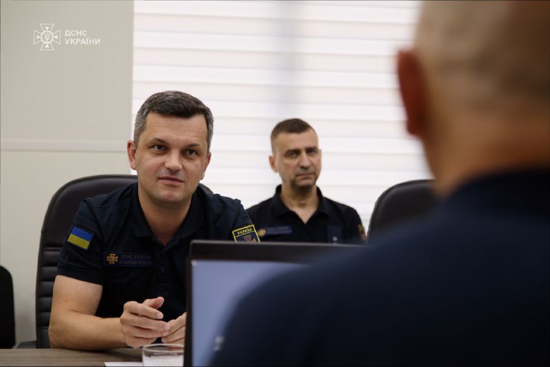 📌 Піротехнічні підрозділи ДСНС України отримали чергову партію техніки та обладнання для гуманітарного розмінування... 📌 Піротехнічні підрозділи ДСНС України отримали чергову партію техніки та обладнання для гуманітарного розмінування...
