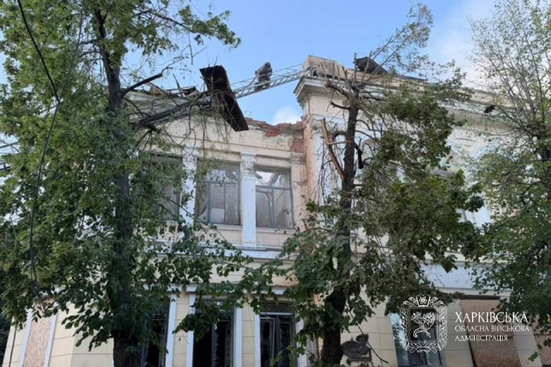 📍 Протягом минулої доби ворожих ударів зазнали м. Харків і 13 населених пунктів Харківської області.
▪️Внаслідок обстрілів 5 людей загинули 📍 Протягом минулої доби ворожих ударів зазнали м. Харків і 13 населених пунктів Харківської області.
▪️Внаслідок обстрілів 5 людей загинули