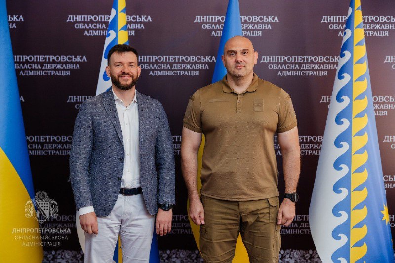 Зустрівся із міністром соціальної політики, сім’ї та єдності України Денисом Улютіним Зустрівся із міністром соціальної політики, сім’ї та єдності України Денисом Улютіним