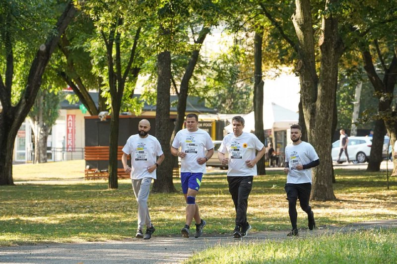 На Алеї Захисників Луганщини патріотичним забігом вшанували пам’ять загиблих воїнів На Алеї Захисників Луганщини патріотичним забігом вшанували пам’ять загиблих воїнів