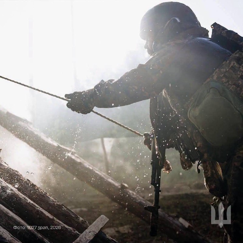 Головне на Луганщині за добу
📌За учора росіяни, обстрілюючи територію Луганщини, чотири рази намагалися поцілити з мінометів Головне на Луганщині за добу
📌За учора росіяни, обстрілюючи територію Луганщини, чотири рази намагалися поцілити з мінометів