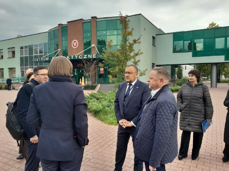 Досвід Херсонщини у кризовому управлінні представили на міжнародній конференції у Польщі 🇵🇱🇺🇦 Досвід Херсонщини у кризовому управлінні представили на міжнародній конференції у Польщі 🇵🇱🇺🇦