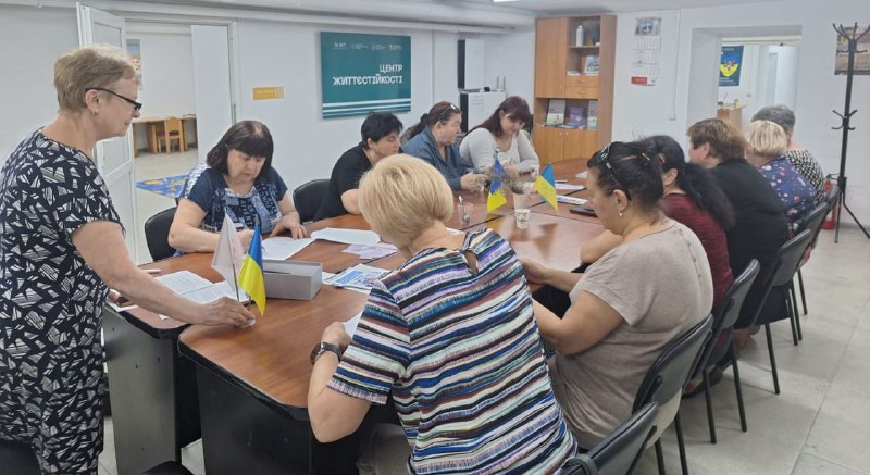 У Херсоні продовжує працювати Центр життєстійкості — безпечний і безбар’єрний простір, де кожен може отримати необхідну психосоціальну допомогу. У Херсоні продовжує працювати Центр життєстійкості — безпечний і безбар’єрний простір, де кожен може отримати необхідну психосоціальну допомогу.
