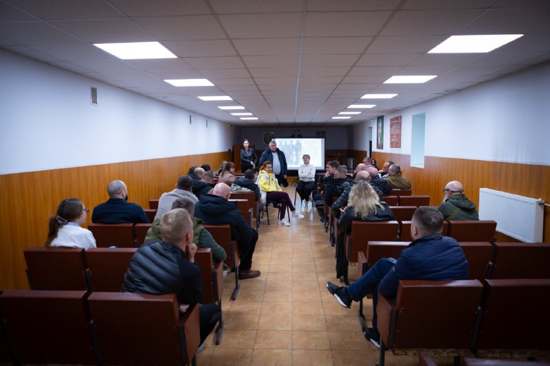 Житомирщина продовжує впровадження ветеранської політики на місцях. В рамках робочого візиту Міністерки у... Житомирщина продовжує впровадження ветеранської політики на місцях. В рамках робочого візиту Міністерки у...