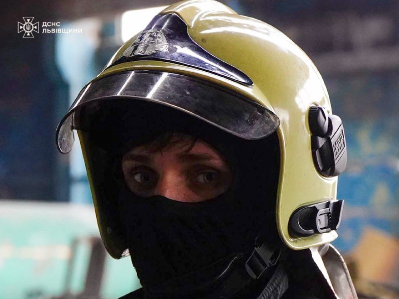 Рятувальники #Львівщини ліквідували наслідки ворожого обстрілу
Нагадаємо: внаслідок ворожого обстрілу... Рятувальники #Львівщини ліквідували наслідки ворожого обстрілу
Нагадаємо: внаслідок ворожого обстрілу...