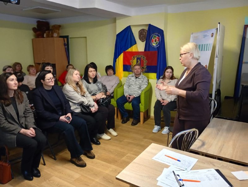 Фахівці соціальної сфери Луганщини займаються впровадженням експериментального проєкту із запровадження соціальної послуги «життєстійкість» Фахівці соціальної сфери Луганщини займаються впровадженням експериментального проєкту із запровадження соціальної послуги «життєстійкість»