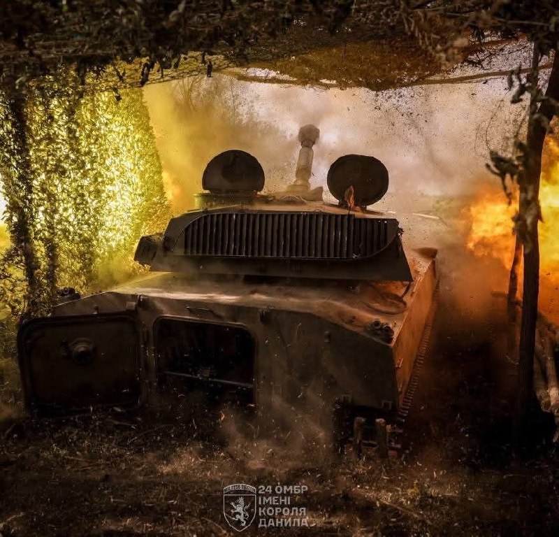 Головне на Луганщині за добу
📌37 штурмових дій влаштували окупанти на Лиманському та Сіверському напрямках Головне на Луганщині за добу
📌37 штурмових дій влаштували окупанти на Лиманському та Сіверському напрямках