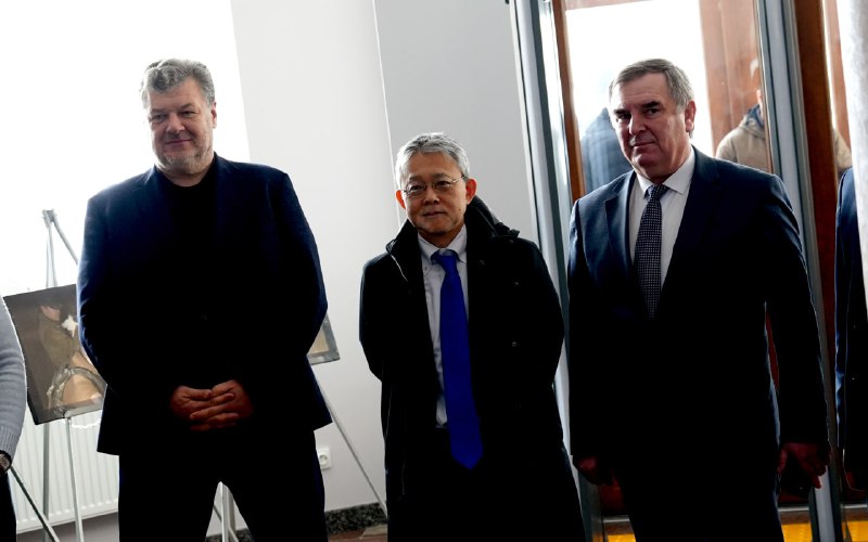 Сьогодні у Звягелі зустрівся з Надзвичайним і Повноважним Послом Японії в Україні Масаші Накаґоме Сьогодні у Звягелі зустрівся з Надзвичайним і Повноважним Послом Японії в Україні Масаші Накаґоме