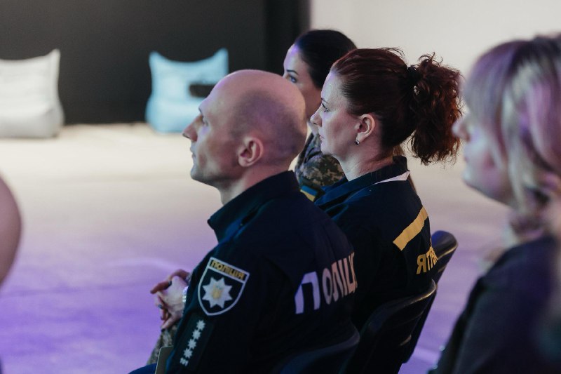 🫂 Підтримка тих, хто підтримує всіх - саме під цим гаслом відбувся III Форум ментального здоров’я за участі Першої леді Олени Зеленської. 🫂 Підтримка тих, хто підтримує всіх - саме під цим гаслом відбувся III Форум ментального здоров’я за участі Першої леді Олени Зеленської.