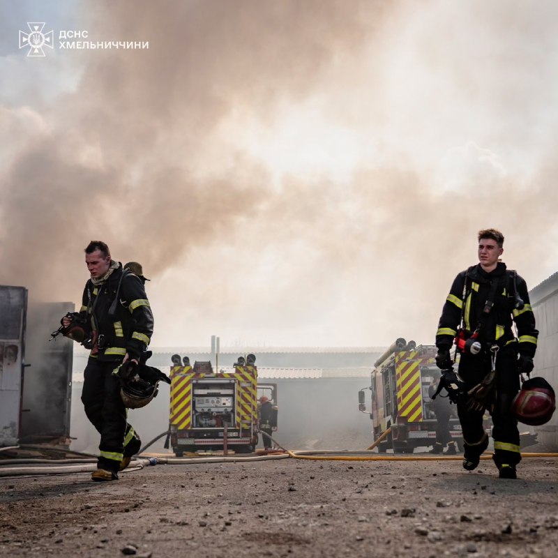 Так виглядають рятувальники Хмельниччини, коли повертаються з ліквідації пожежі 🔥 Так виглядають рятувальники Хмельниччини, коли повертаються з ліквідації пожежі 🔥