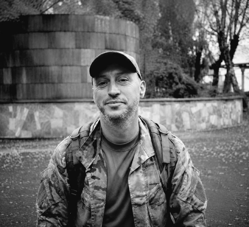 Щоденно о 9 годині – загальнонаціональна хвилина мовчання. Зупиніться, де б ви не були Щоденно о 9 годині – загальнонаціональна хвилина мовчання. Зупиніться, де б ви не були