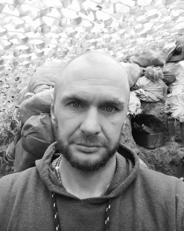 Щоденно о 9 годині – загальнонаціональна хвилина мовчання. Зупиніться, де б ви не були Щоденно о 9 годині – загальнонаціональна хвилина мовчання. Зупиніться, де б ви не були