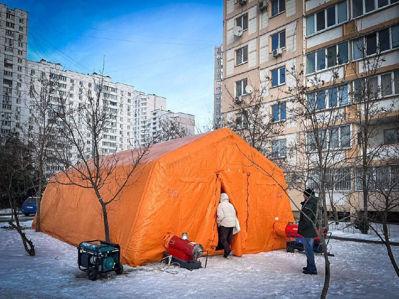 Перевірили роботу пунктів незламності на лівому березі Києва та у Київській області Перевірили роботу пунктів незламності на лівому березі Києва та у Київській області