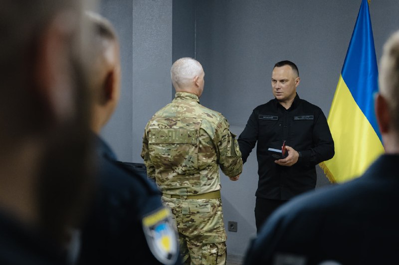Під час перебування на Харківщині провів нараду щодо безпекових питань Під час перебування на Харківщині провів нараду щодо безпекових питань