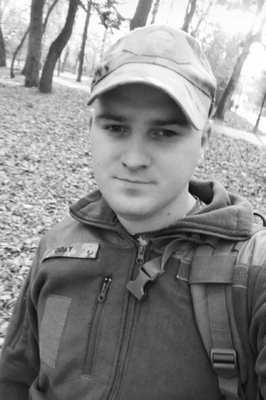 Щоденно о 9 годині – загальнонаціональна хвилина мовчання. Зупиніться, де б ви не були Щоденно о 9 годині – загальнонаціональна хвилина мовчання. Зупиніться, де б ви не були