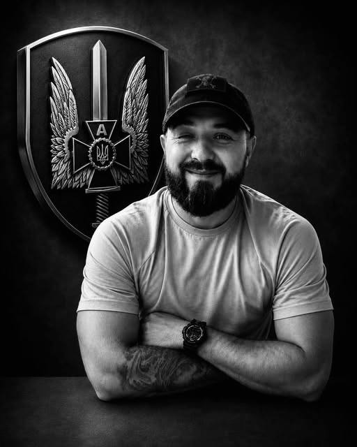 Щоденно о 9 годині – загальнонаціональна хвилина мовчання. Зупиніться, де б ви не були Щоденно о 9 годині – загальнонаціональна хвилина мовчання. Зупиніться, де б ви не були