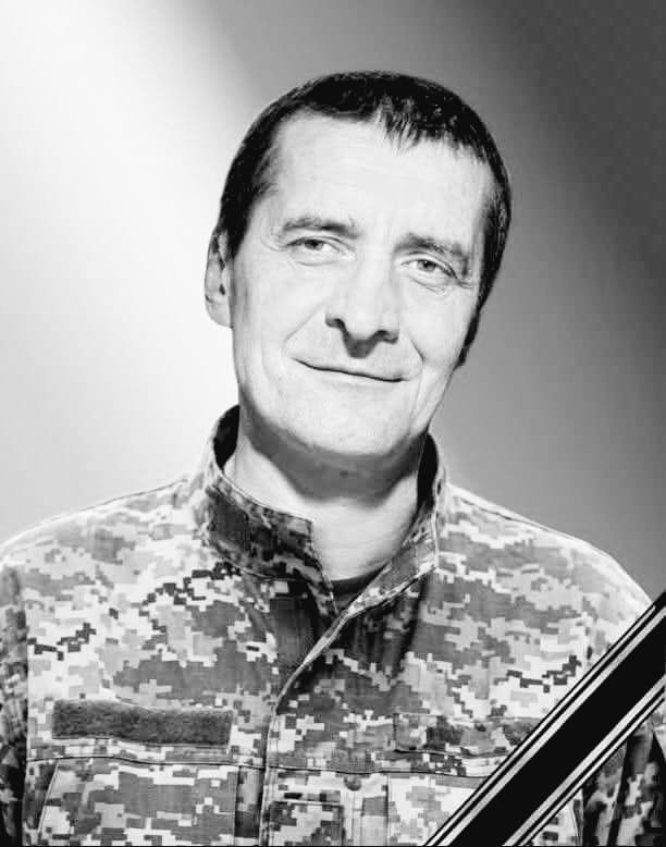 Щоденно о 9 годині – загальнонаціональна хвилина мовчання. Зупиніться, де б ви не були Щоденно о 9 годині – загальнонаціональна хвилина мовчання. Зупиніться, де б ви не були