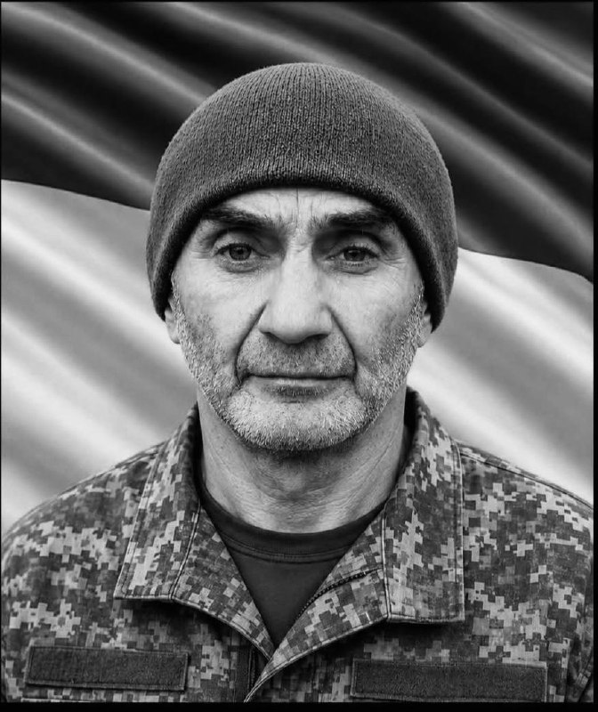 Щоденно о 9 годині – загальнонаціональна хвилина мовчання. Зупиніться, де б ви не були Щоденно о 9 годині – загальнонаціональна хвилина мовчання. Зупиніться, де б ви не були