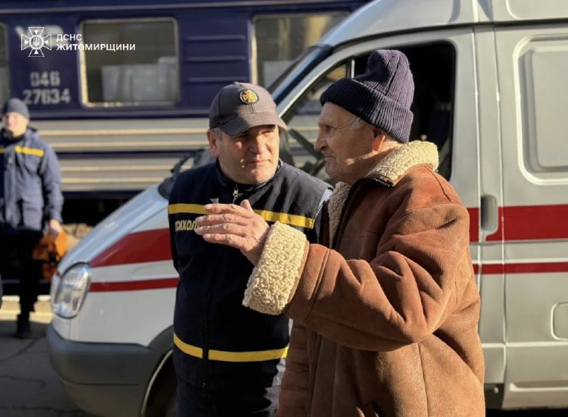 🚂На Житомирщину прибув черговий евакуаційний потяг
▫️10 літніх людей із геріатричного пансіонату прифронтових... 🚂На Житомирщину прибув черговий евакуаційний потяг
▫️10 літніх людей із геріатричного пансіонату прифронтових...