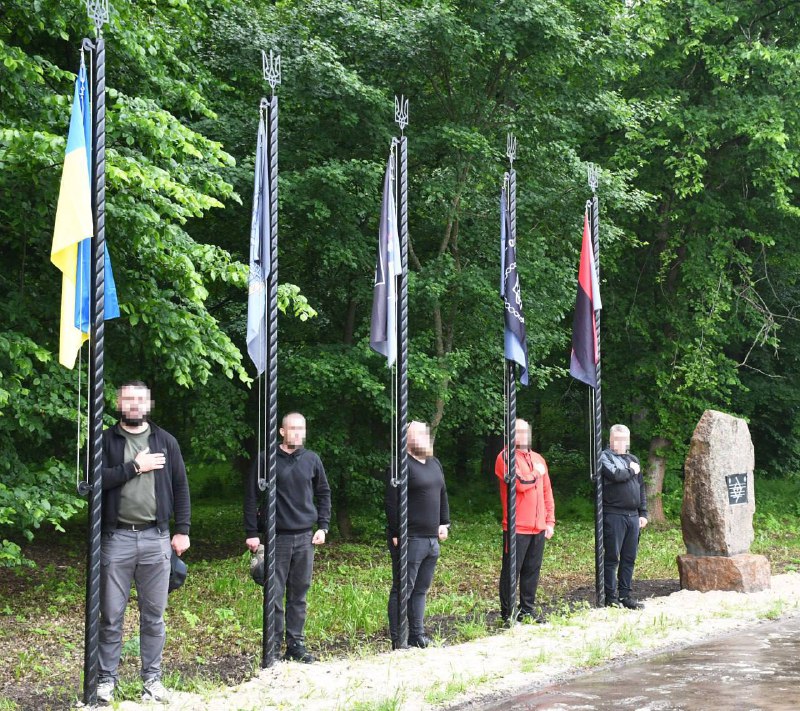 26 травня 2014 року почалася героїчна битва за Донецький аеропорт, а з нею – історія легендарних «кіборгів», які 242 дні тримали бій з лютим ворогом 26 травня 2014 року почалася героїчна битва за Донецький аеропорт, а з нею – історія легендарних «кіборгів», які 242 дні тримали бій з лютим ворогом