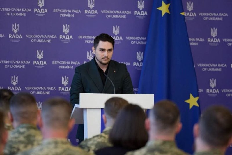 Роман Білоус із Луганщини отримав Премію Верховної Ради України за внесок у розвиток парламентаризму та місцевого самоврядування Роман Білоус із Луганщини отримав Премію Верховної Ради України за внесок у розвиток парламентаризму та місцевого самоврядування