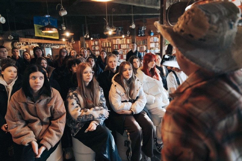 ⛰️ Школярі Херсонщини поєднали навчання і відпочинок у ретрит-таборі у Карпатах. ⛰️ Школярі Херсонщини поєднали навчання і відпочинок у ретрит-таборі у Карпатах.