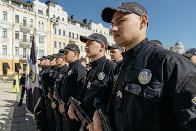 Взяв участь в урочистостях з нагоди Дня Незалежності України
Сьогодні на Софійській площі столиці разом із Президентом України Взяв участь в урочистостях з нагоди Дня Незалежності України
Сьогодні на Софійській площі столиці разом із Президентом України