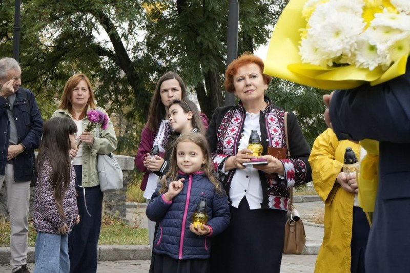 БІЛЬ, ЯКИЙ НІКОЛИ НЕ БУДЕ ЗАГОЄНИЙ: УІНП ВШАНУВАВ ПАМʼЯТЬ ЖЕРТВ ДЕПОРТАЦІЇ БІЛЬ, ЯКИЙ НІКОЛИ НЕ БУДЕ ЗАГОЄНИЙ: УІНП ВШАНУВАВ ПАМʼЯТЬ ЖЕРТВ ДЕПОРТАЦІЇ