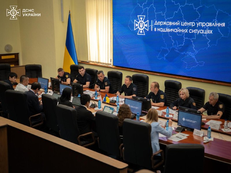 У ДСНС України відбулася зустріч із представниками Головного офісу Японського агентства міжнародного співробітництва... У ДСНС України відбулася зустріч із представниками Головного офісу Японського агентства міжнародного співробітництва...