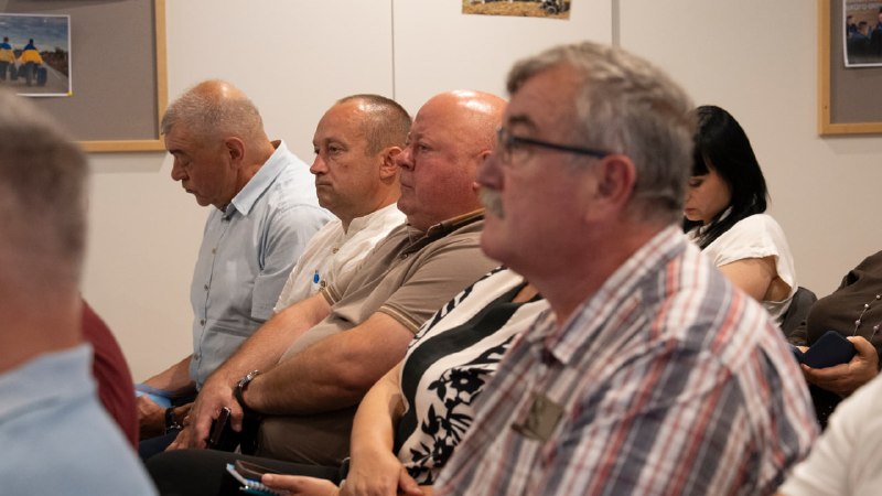 Разом із народним депутатом України Арсенієм Пушкаренком та керівниками громад Житомирщини провели розширену нараду Разом із народним депутатом України Арсенієм Пушкаренком та керівниками громад Житомирщини провели розширену нараду