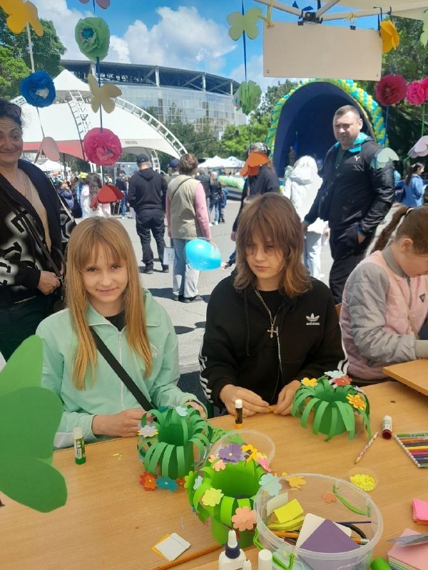 Юні представники Херсонщини відвідали фестиваль для дітей та родин KIDS FEST на Мушлі «Маленькі Юні представники Херсонщини відвідали фестиваль для дітей та родин KIDS FEST на Мушлі «Маленькі