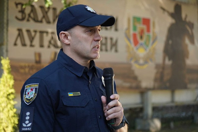До Дня Незалежності України вручив нагороди на Алеї Захисників Луганщини До Дня Незалежності України вручив нагороди на Алеї Захисників Луганщини