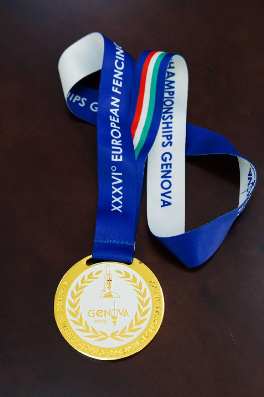 🥇 Привітав із золотою медаллю фехтувальника з Харківщини та його тренера. 🥇 Привітав із золотою медаллю фехтувальника з Харківщини та його тренера.