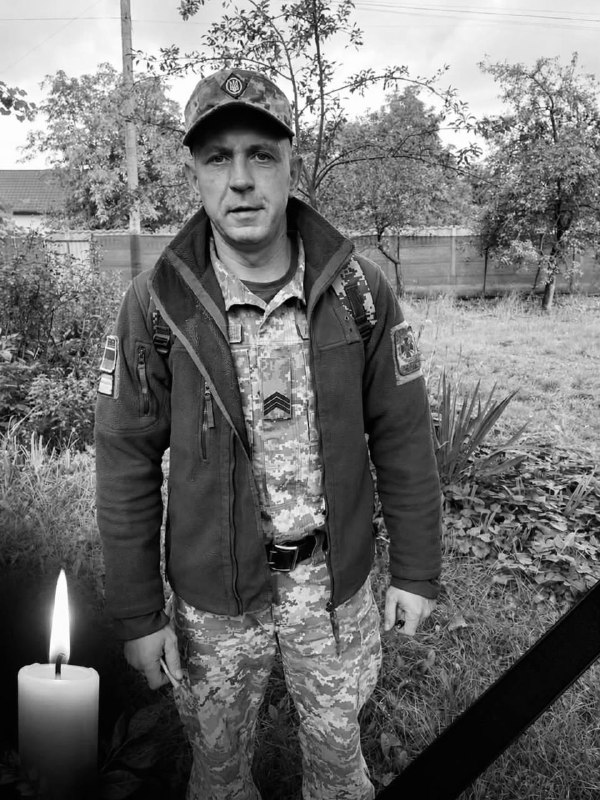 Щоденно о 9 годині – загальнонаціональна хвилина мовчання. Зупиніться, де б ви не були Щоденно о 9 годині – загальнонаціональна хвилина мовчання. Зупиніться, де б ви не були