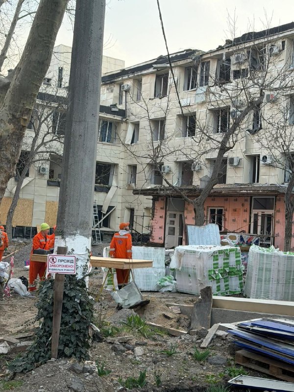 Вночі росіяни атакували Одесу, вкотре вдаривши по цивільній інфраструктурі міста Вночі росіяни атакували Одесу, вкотре вдаривши по цивільній інфраструктурі міста