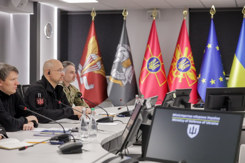 🇺🇦🇺🇸 Мав честь зустрітися в Києві з Міністром Сухопутних військ США Деніелом Дрісколлом. 🇺🇦🇺🇸 Мав честь зустрітися в Києві з Міністром Сухопутних військ США Деніелом Дрісколлом.