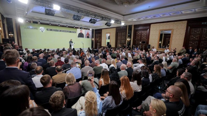 Тисячі ветеранів уже працюють у структурі енергетичних підприємств. Станом на сьогодні є ще близько 6 тисяч вакансій Тисячі ветеранів уже працюють у структурі енергетичних підприємств. Станом на сьогодні є ще близько 6 тисяч вакансій