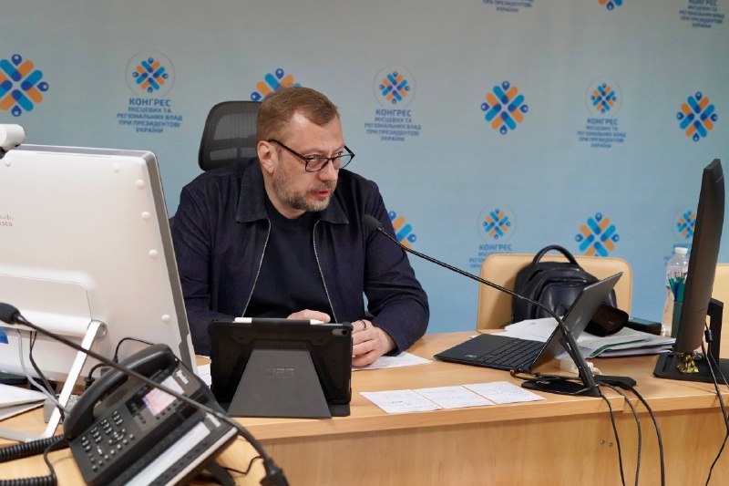 🏚️Провів нараду по реалізації програми «єВідновлення» на Чернігівщині. Із начальниками РВА й керівниками... 🏚️Провів нараду по реалізації програми «єВідновлення» на Чернігівщині. Із начальниками РВА й керівниками...