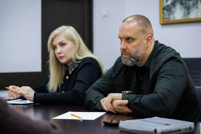 Провів робочу зустріч із керівництвом Українського інституту національної пам’яті. Провів робочу зустріч із керівництвом Українського інституту національної пам’яті.