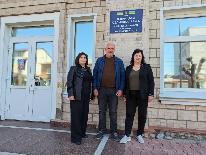 Мистецький фестиваль у Теплику об’єднав громади Вінниччини та Херсонщини.
Громади-партнерки Мистецький фестиваль у Теплику об’єднав громади Вінниччини та Херсонщини.
Громади-партнерки