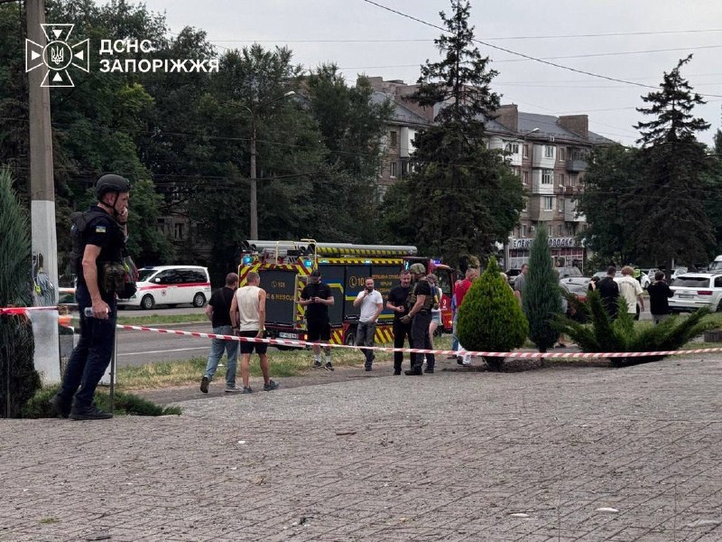 ❗️UPD: кількість постраждалих внаслідок авіаудару росіян по Запоріжжю зросла до 25 людей, серед них ❗️UPD: кількість постраждалих внаслідок авіаудару росіян по Запоріжжю зросла до 25 людей, серед них