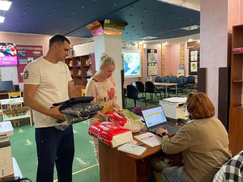 Координаційний центр «Вільні разом» в Ужгороді надає всебічну підтримку переселенцям з Херсонщини. Координаційний центр «Вільні разом» в Ужгороді надає всебічну підтримку переселенцям з Херсонщини.