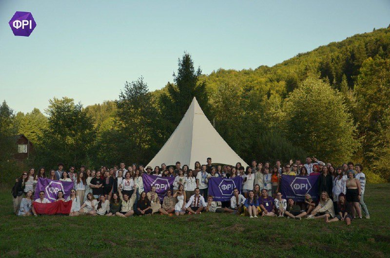🏕️ Запрошуємо молодь до участі в освітньо-мотиваційному таборі на підтримку українського війська. 🏕️ Запрошуємо молодь до участі в освітньо-мотиваційному таборі на підтримку українського війська.