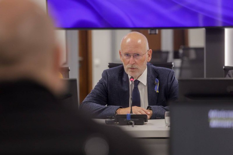🇺🇦🇳🇱 Був радий зустрітися з лідером Альянсу зелених та лейбористів у Палаті представників Нідерландів Франсом Тіммермансом.
Пан Тіммерманс 🇺🇦🇳🇱 Був радий зустрітися з лідером Альянсу зелених та лейбористів у Палаті представників Нідерландів Франсом Тіммермансом.
Пан Тіммерманс